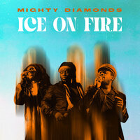 Country Living - Mighty Diamonds