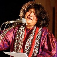 Horih Hoye Rahi Hai Ahmad Jiyo Ke - Abida Parveen